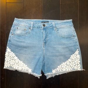 NWOT Earl jean short